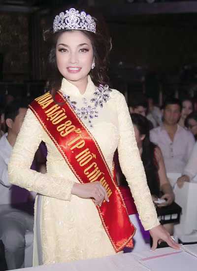Anh hiem cua Hoa hau tung yeu Phuoc Sang say dam - Anh 9