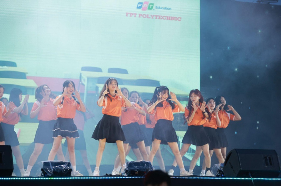 Phần trình diễn nhảy hiện đại mang đến không khí sôi động, tràn đầy sức trẻ. (Ảnh: BTC)