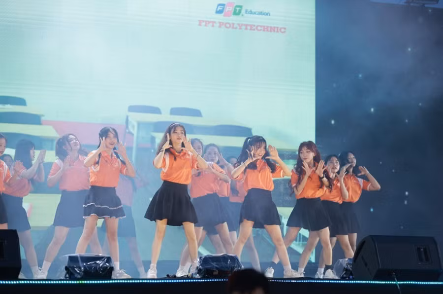 Phần trình diễn nhảy hiện đại mang đến không khí sôi động, tràn đầy sức trẻ. (Ảnh: BTC)