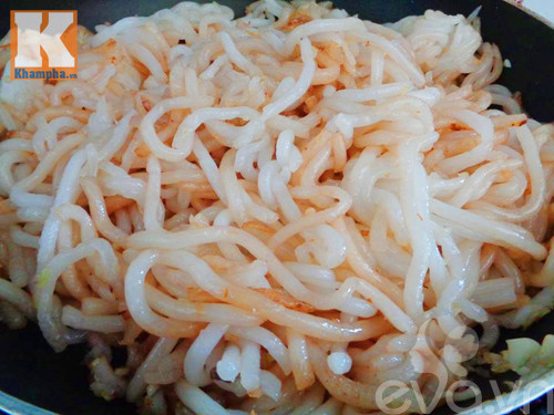 doi vi bua sang voi banh canh tron thit bo - 6