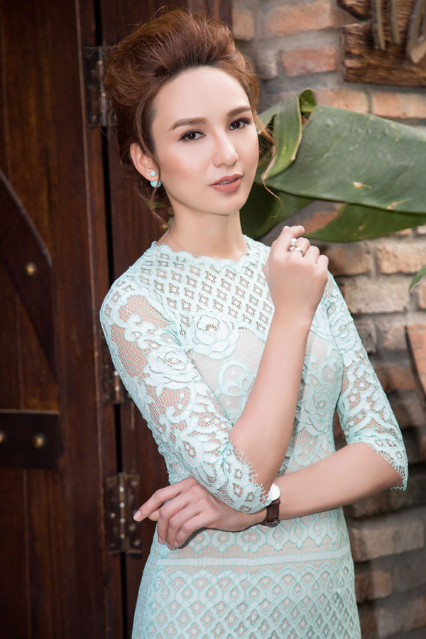 Ngọc Diễm tự sắm ô tô sau nhiều năm dành dụm ảnh 7 Ngọc Diễm tự sắm ô tô sau nhiều năm dành dụm ảnh 7