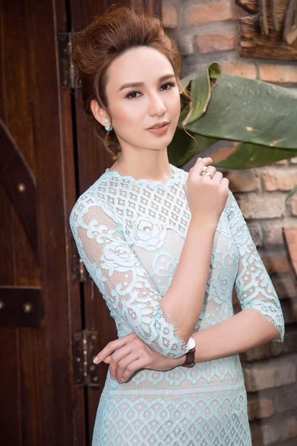 Ngọc Diễm tự sắm ô tô sau nhiều năm dành dụm ảnh 7