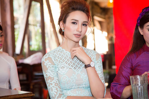 Ngọc Diễm tự sắm ô tô sau nhiều năm dành dụm ảnh 8 Ngọc Diễm tự sắm ô tô sau nhiều năm dành dụm ảnh 8
