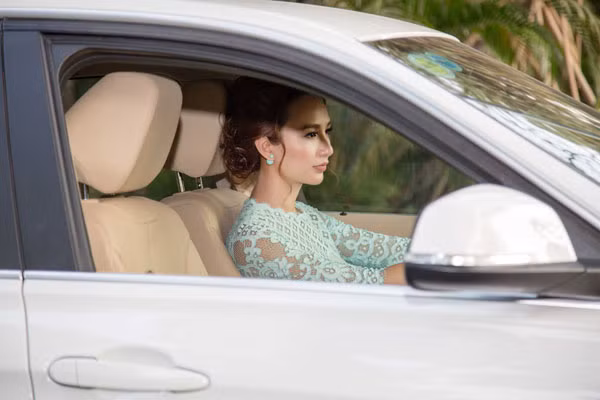 Ngọc Diễm tự sắm ô tô sau nhiều năm dành dụm ảnh 1