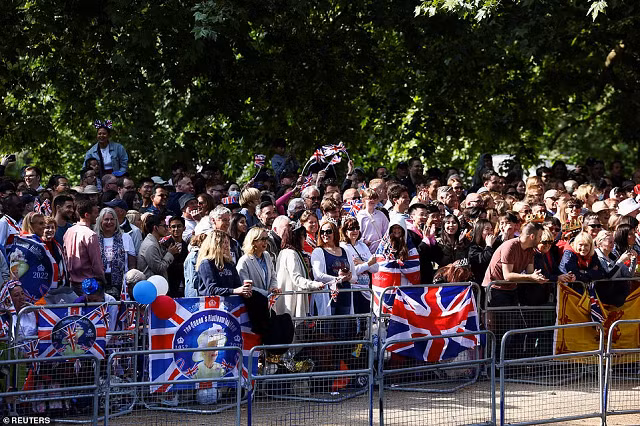 Những hình ảnh trong Đại lễ Bạch kim của Nữ hoàng Anh ảnh 2