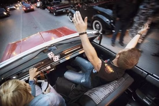 Những thú chơi xe khác người trên thế giới