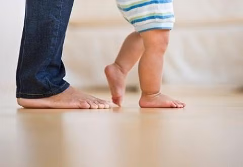  Đi bộ trên đường bê tông hoặc nền gạch đá hoa không đem lại nhiều kết quả. 