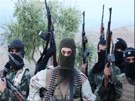 IS sẵn sàng xử tử đồng bọn nếu đầu hàng quân chính phủ Syria - Ảnh 1 IS san sang xu tu dong bon neu dau hang quan chinh phu Syria - Anh 1