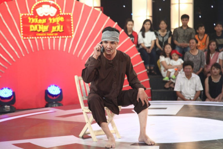 Trấn Thành sửng sốt vì bị cô gái dân tộc xinh đẹp Tran Thanh sung sot vi bi co gai dan toc xinh dep