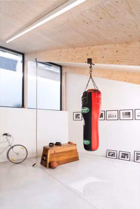 Ngam ngoi nha cap 4 duoc thiet ke nhu khu nghi duong cao cap - Anh 15