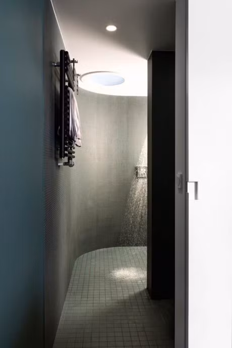 Ngam ngoi nha cap 4 duoc thiet ke nhu khu nghi duong cao cap - Anh 14