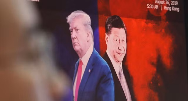 TT Mỹ Donald Trump (trái) và Chủ tịch Trung Quốc Tập Cận Bình.