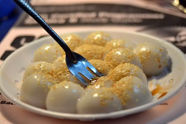 bánh trôi, bánh chay, bánh nhót, tết hàn thực