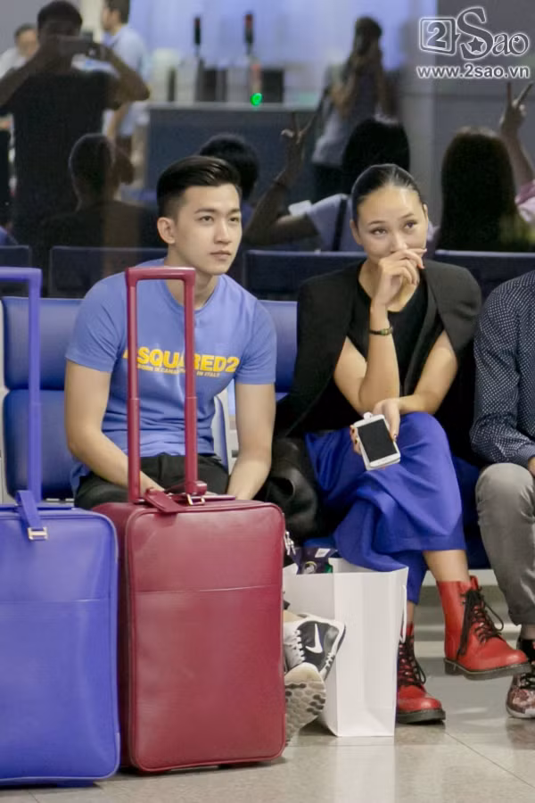 Ngọc Trinh ăn vội trong quán ốc trước khi nhận giải “Nữ hoàng Bikini Châu Á“ ảnh 11