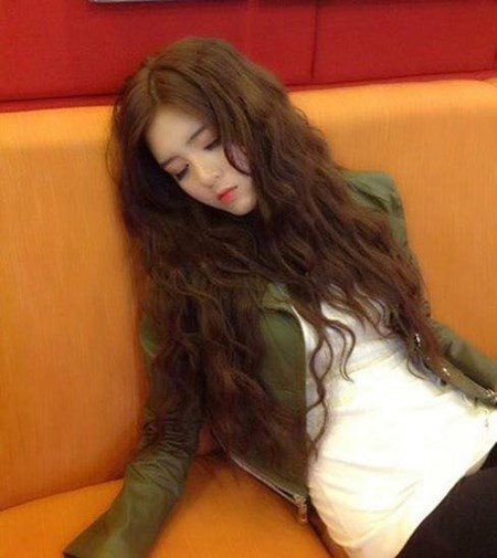 Hot girl Lilly Luta ngủ vẫn rất xinh đẹp Hot girl Lilly Luta ngu van rat xinh dep