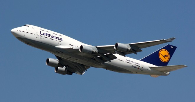 Hãng hàng không Lufthansa của Đức dẫn đầu châu Âu về quy mô các phi đội cũng như hệ thống điểm đến. Nó còn được đánh giá cao về độ an toàn cũng như chất lượng dịch vụ. 10 hãng hàng không an toàn nhất thế giới