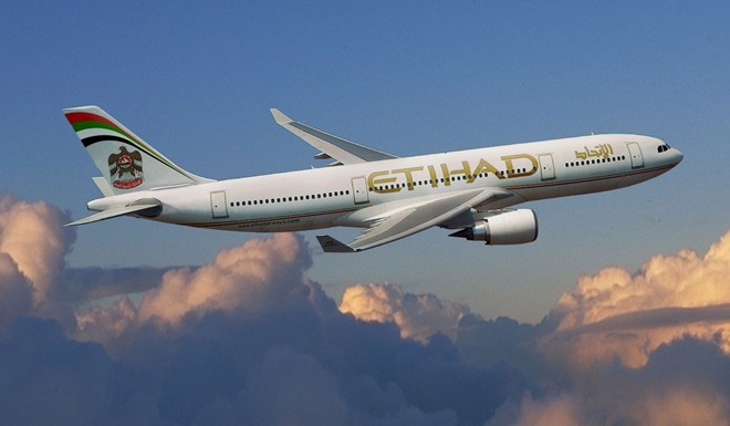Trong năm 2015, Etihad Airways sẽ nhận hai mẫu máy bay chở khách hiện đại nhất thế giới là Airbus A380 và Boeing 787-9. Số lượng 4 chiếc A380 và 3 chiếc 787 giúp hãng đưa tên mình vào danh sách các hãng hàng không dẫn đầu thế giới. 10 hãng hàng không an toàn nhất thế giới
