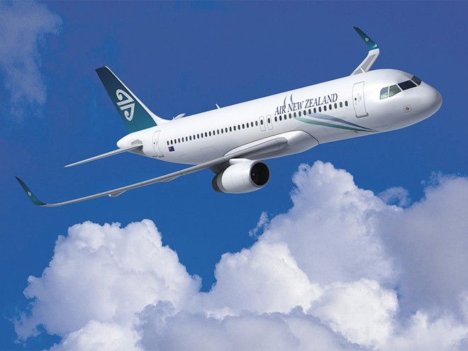 Hãng hàng không Air New Zealand nằm trong 10 hãng dẫn đầu về dịch vụ. Đây là vị trí tốt nhất trong 449 hãng được đánh giá. Ngoài ra, 149 hãng được xếp hạng 7 sao. 10 hãng hàng không an toàn nhất thế giới