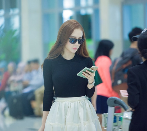 Angela Phương Trinh quyết tâm thay đổi hình ảnh ảnh 12 Angela Phương Trinh gặp sự cố tại sân bay Tân Sơn Nhất - 12