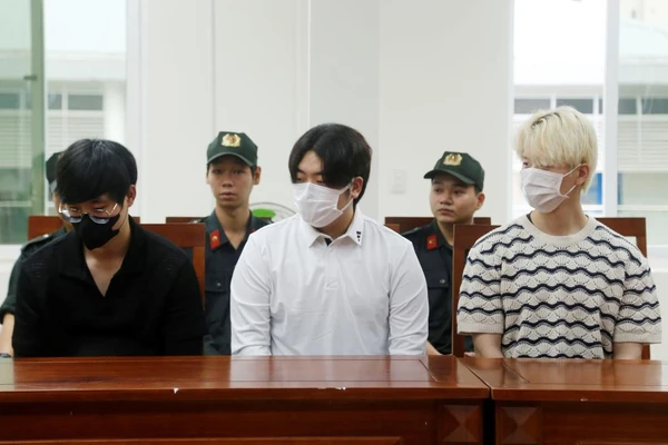 3 người Hàn Quốc bị Interpol truy nã đỏ đã sa lưới tại Đà Nẵng. Ảnh: CACC