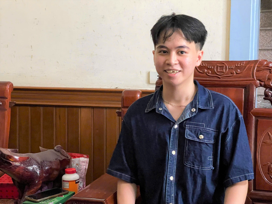 Em Lê Nguyên Thịnh đạt 38,75 điểm thi tốt nghiệp THPT, cao nhất tỉnh Nghệ An và cao thứ 2 toàn quốc. Ảnh Hồ Lài thu-khoa-tinh-nghe-an-1.jpg