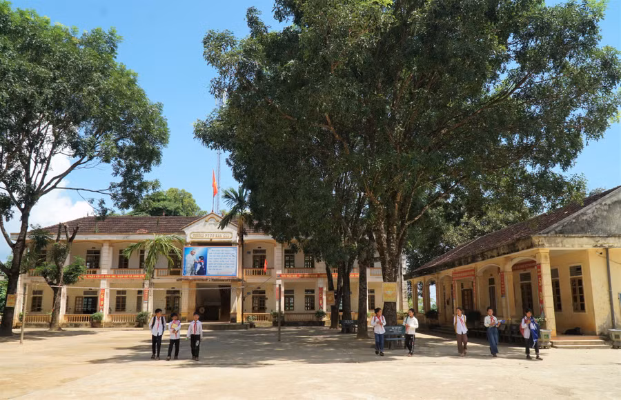 Trường Phổ thông DTBT Tiểu học và THCS Nậm Càn (Na Ngoi, Nghệ An). Ảnh: Hồ Lài