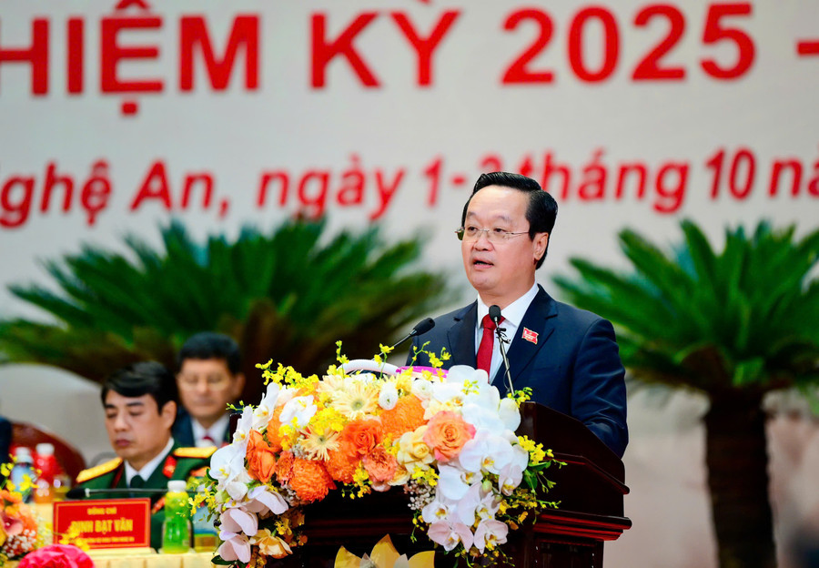Ông Nguyễn Đức Trung, Bí thư Tỉnh ủy Nghệ An nhiệm kỳ 2020-2025 phát biểu khai mạc Đại hội Đảng bộ tỉnh Nghệ An lần thứ XX. dai-hoi-dang-tinh-nghe-an-3.jpg