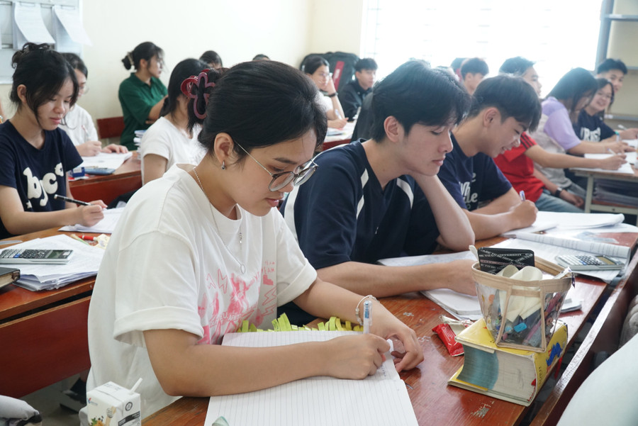 bo-xet-tuyen-khoi-c-a2.jpg