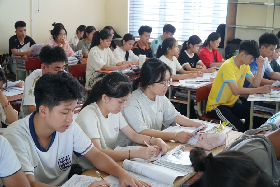 bo-xet-tuyen-khoi-c-a4.jpg