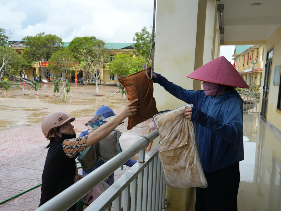 khac-phuc-bao-lu-nghe-an-14.jpg