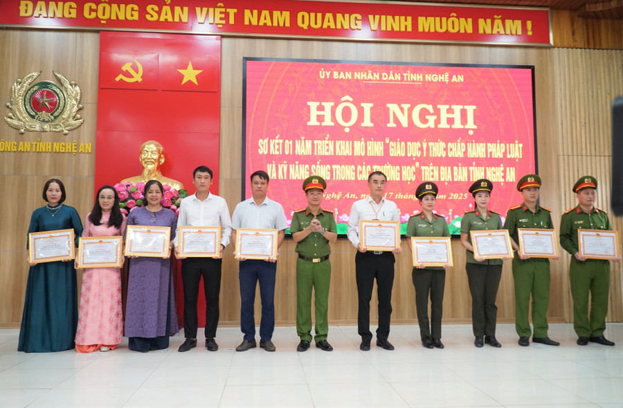 giao-duc-phap-luat-3.jpg