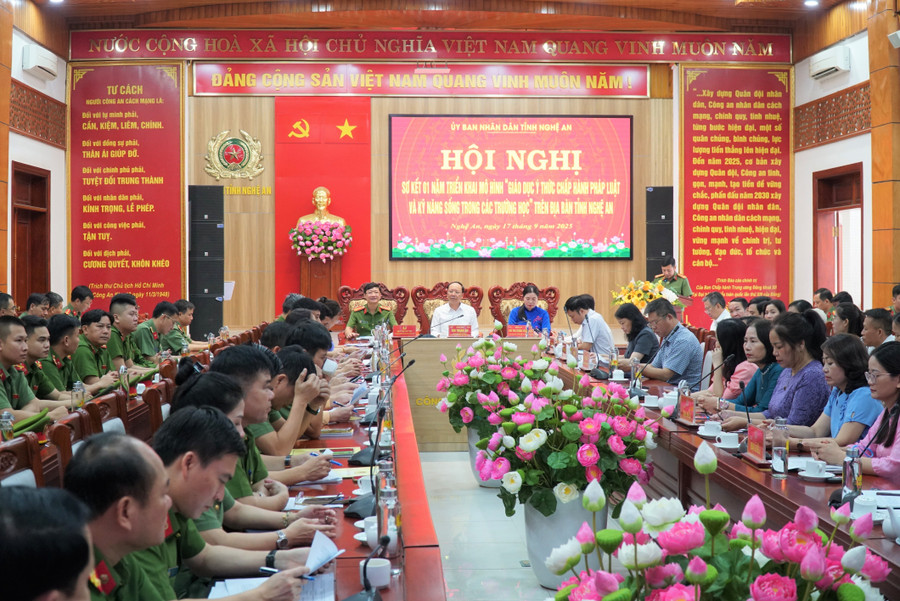 giao-duc-phap-luat-1.jpg