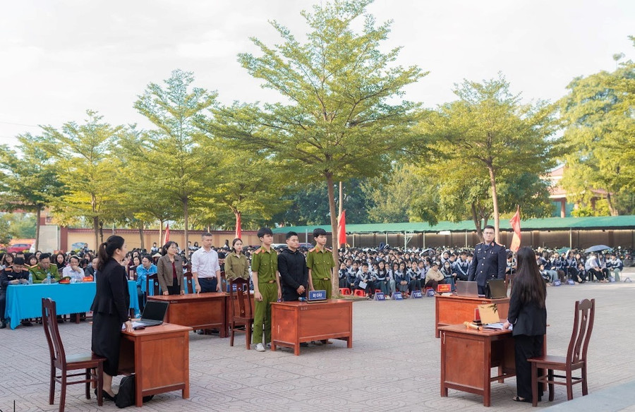 giao-duc-phap-luat-cho-hoc-sinh-1.jpg