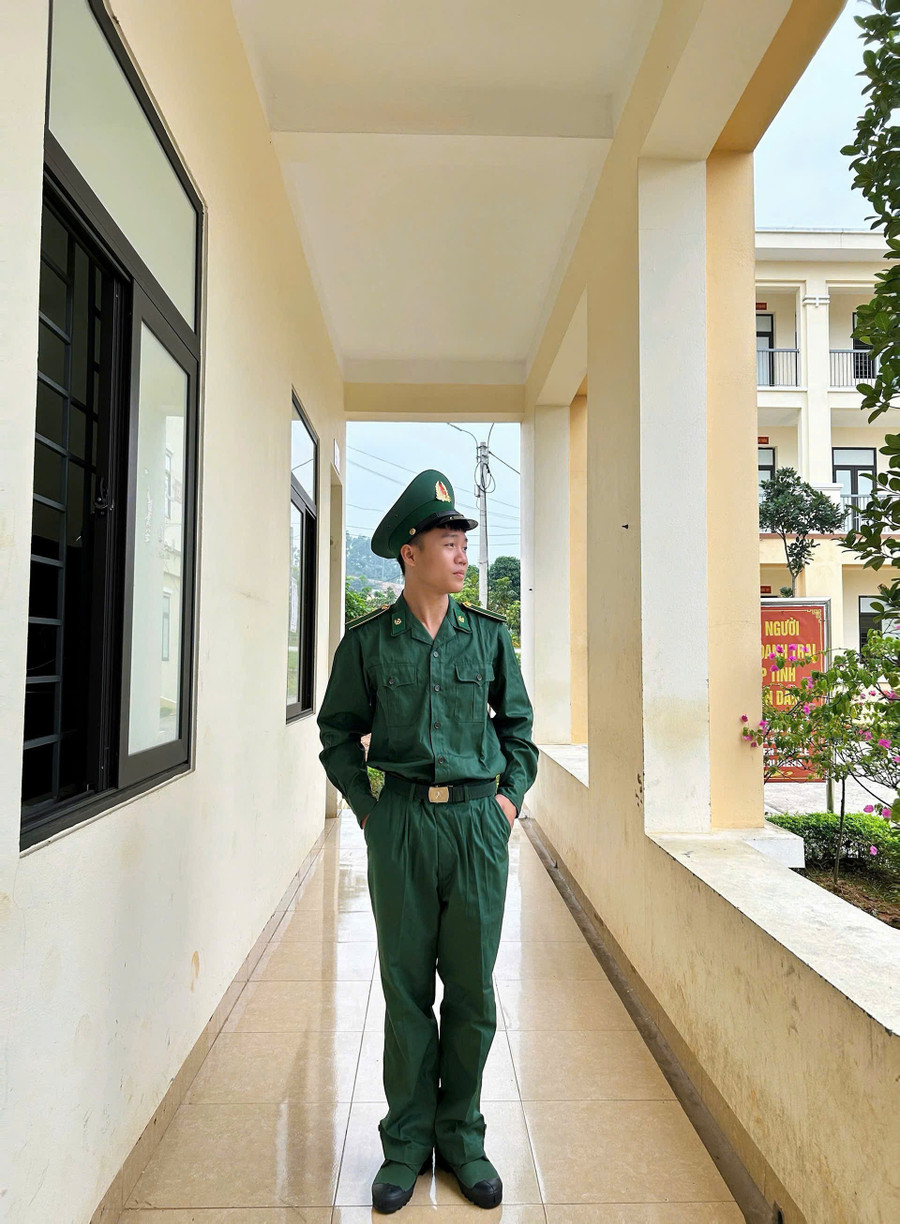 Lang Đức Bằng đã nỗ lực trong học tập lẫn rèn luyện để hiện thực hóa ước mơ vào trường quân sự. Ảnh: NVCC lang-duc-bang-3.jpg