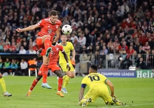 Bayern Munich vào vòng 16 đội với tư cách đội nhất bảng C.