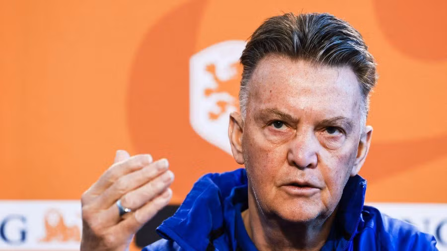 HLV Van Gaal hài lòng khi đội nhà vào vòng 1/16