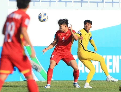 U23 Việt Nam vào tứ kết U23 châu Á với ngôi nhì bảng C.