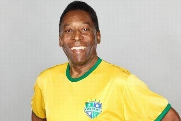 “Vua bóng đá” Pele dự đoán tuyển Brazil sẽ vô địch World Cup 2022.