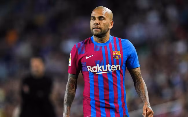 Dani Alves chính thức chia tay Barca.