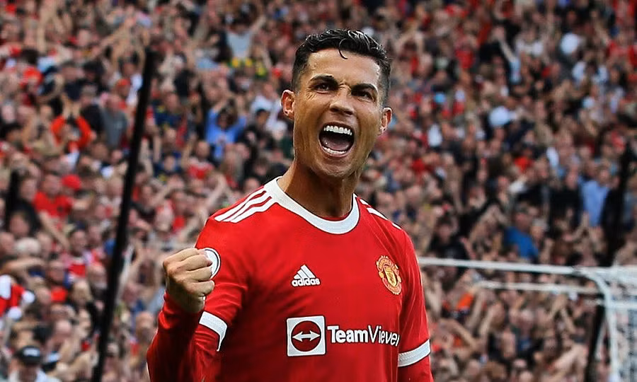 Ronaldo có màn ra mắt hoàn hảo ở đội bóng cũ MU