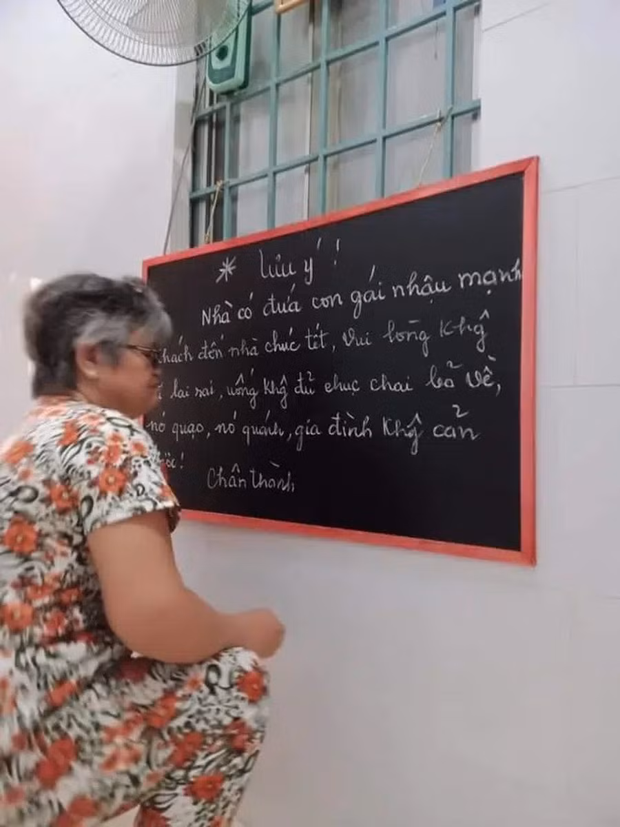 Những tấm bảng 