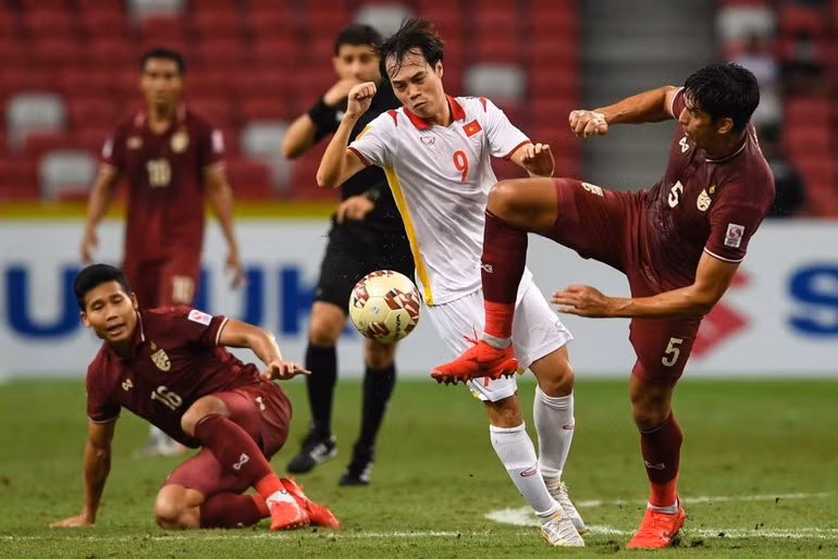 Hàng công tuyển Việt Nam tịt ngòi trước Thái Lan ở bán kết AFF Cup 2020.