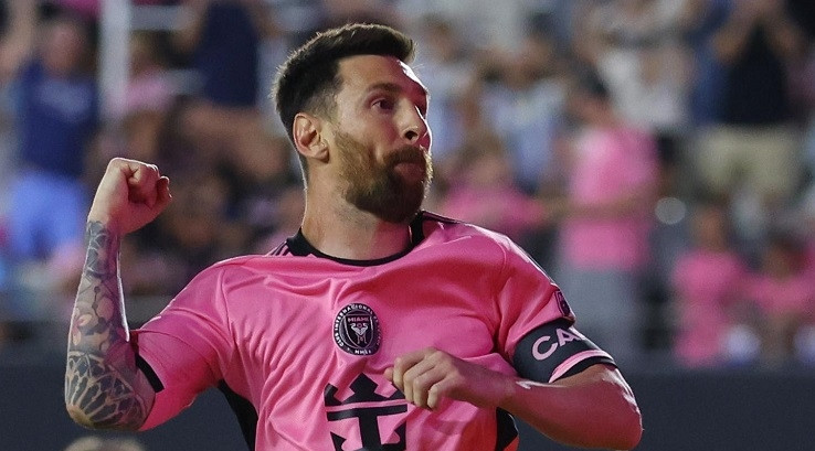 Messi liên tục ghi bàn trong màu áo Inter Miami .