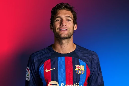 Marcos Alonso chính thức gia hạn hợp đồng với Barca.