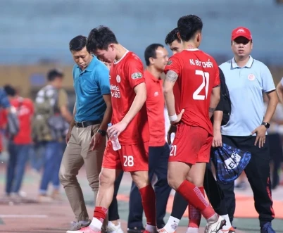 Tiền vệ Hoàng Đức gặp chấn thương ở vòng 2 V-League.