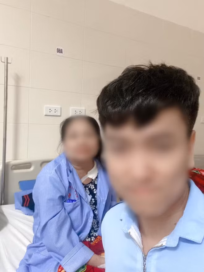 Nỗi lòng của cậu con trai sắp mất mẹ vì căn bệnh ung thư quái ác khiến tất cả ngậm ngùi - Ảnh 1.