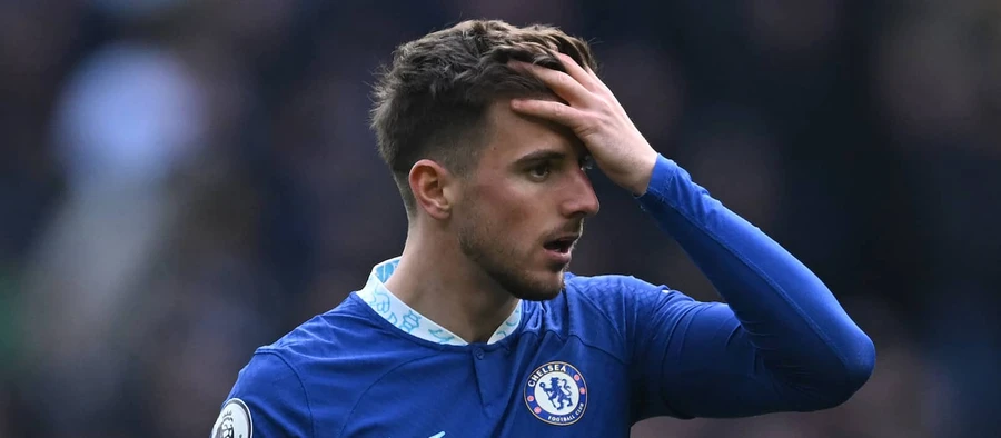 Mason Mount dự kiến nhận mức lương dưới 100.000 bảng/tuần khi gia nhập Man United.