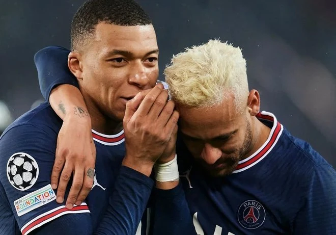 Mbappe được đồn đoán sẽ tiếp tục gắn bó với PSG.