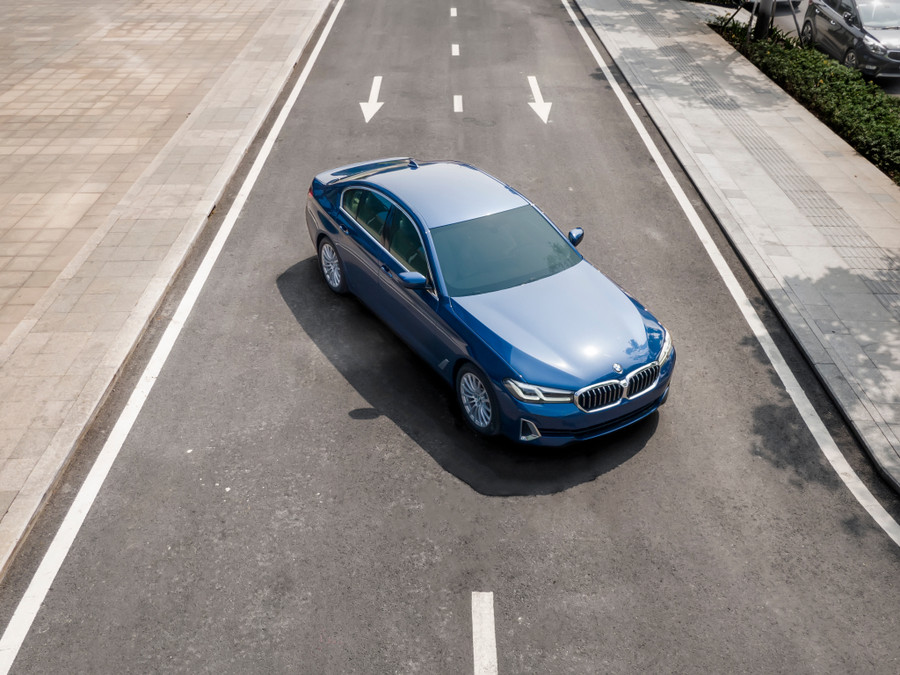 4 thay đổi đắt giá nhất trên BMW 5-Series mới ảnh 7 Cafeauto