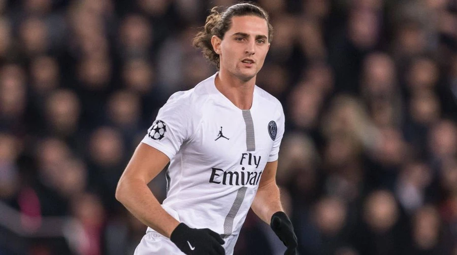 Adrien Rabiot của Juventus rơi vào tầm ngắm của MU.